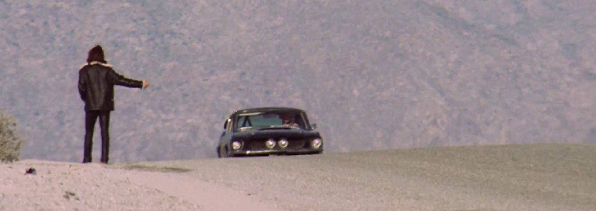 Beskrivende bilde relatert til innholdet i filmen "When you're strange"
