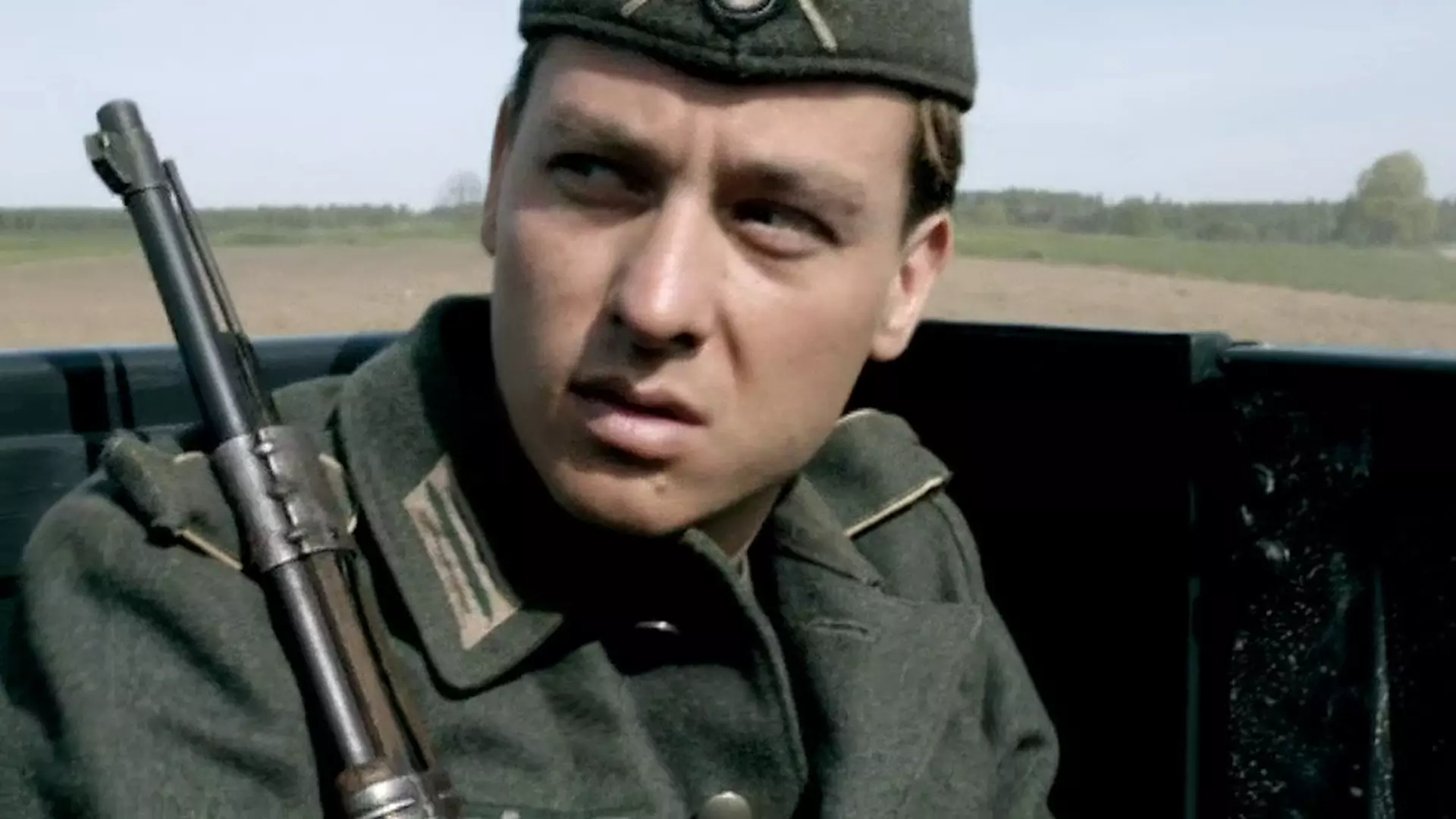 Beskrivende bilde relatert til innholdet i filmen "Krigens unge hjerter Del 1"